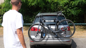 Ebikelifter : l'astucieux porte-vélo de toit qui monte les vélos tout seul  - Transition Vélo