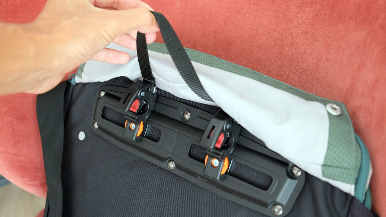 Sacoche De Vélo VAUDE Cycle Messenger M - 15L, Compartiment Ordinateur 13,3", Fixation Rapide