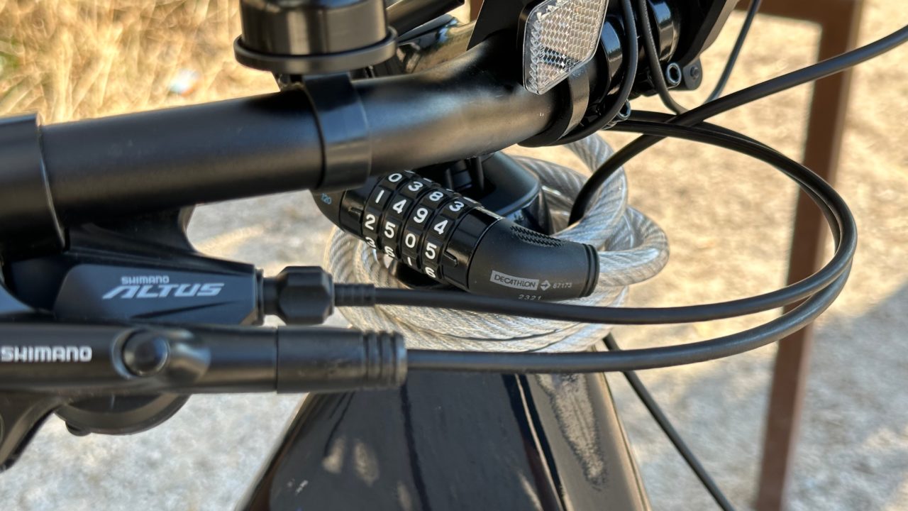 HFTEK® Câble Antivol Vélo à Spirale 10mm x 100cm Cable Bike Lock pour Vélo / E-bike / Scooter / Moto (Verrouiller Head Taille: 10mm x 100cm HFTEK® Câble Antivol Vélo à Spirale 10mm x 100cm Cable Bike Lock pour Vélo / E-bike / Scooter / Moto (Verrouiller Head Taille: 10mm x 100cm