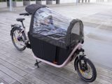 Un vélo cargo n'est pas ce qu'il y a de plus pratique à garer.