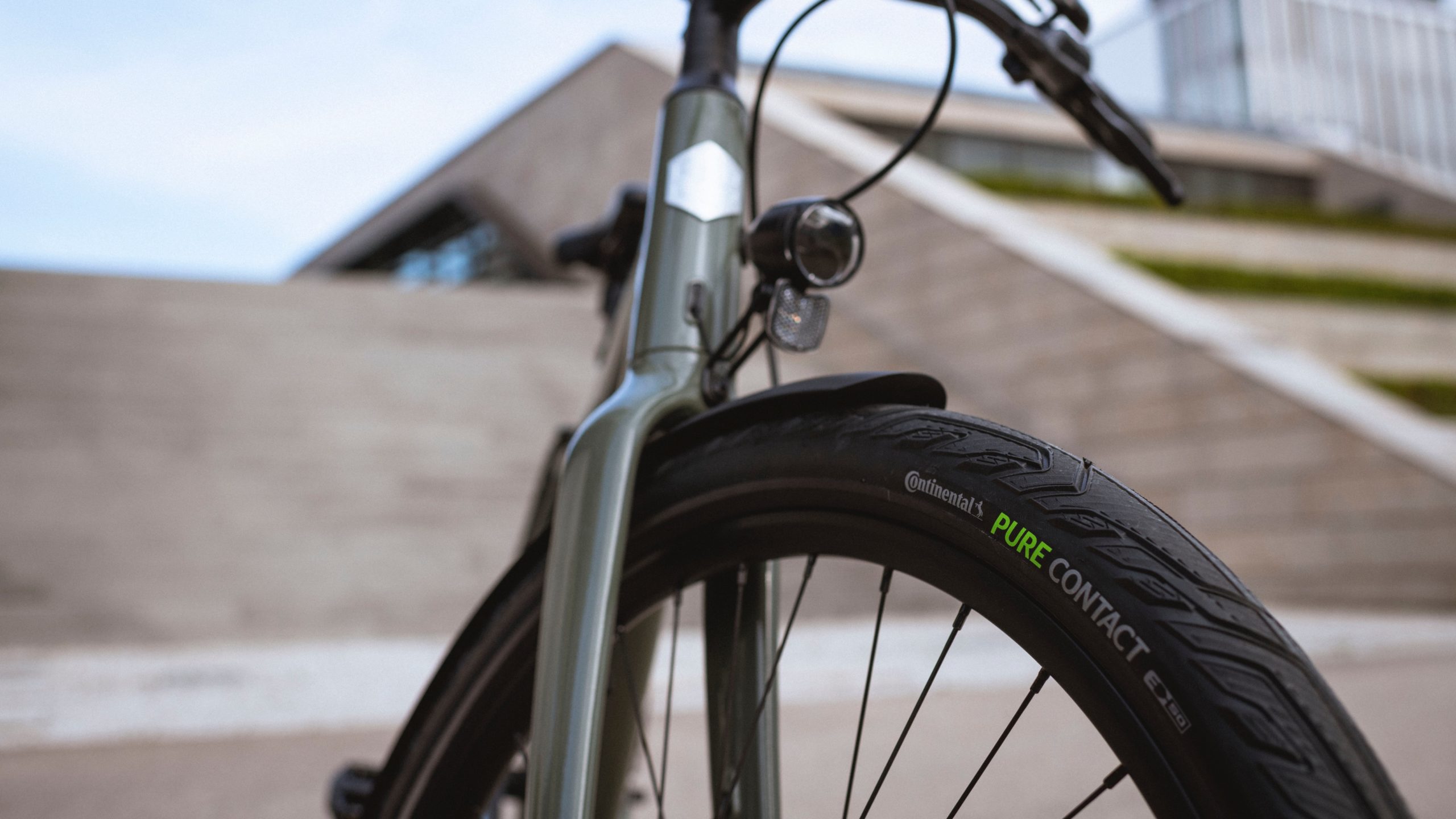 Le pneu Continental Pure Contact fait son entrée dans le guide des — free download
