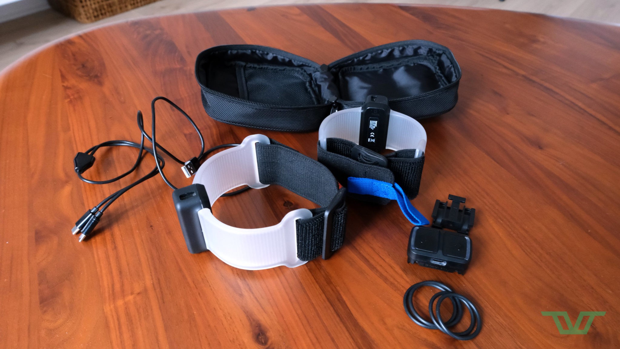 Test – Captain Blink : des brassards connectés haute visibilité pour ...